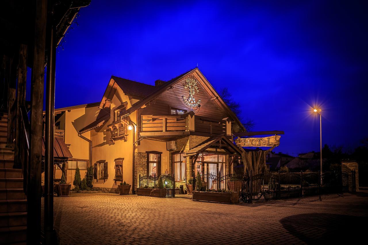 Hotel - Karczma Klimtowka Wolbrom Luaran gambar